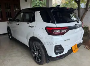 Toyota Raize JDM 2023 SUV (Used)