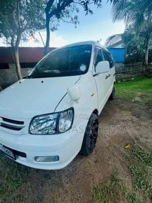 Toyota Noah CR41 1996 Van (Used)