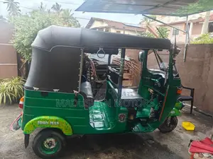 Bajaj 2 Stroke 2006 Three Wheel (Used)