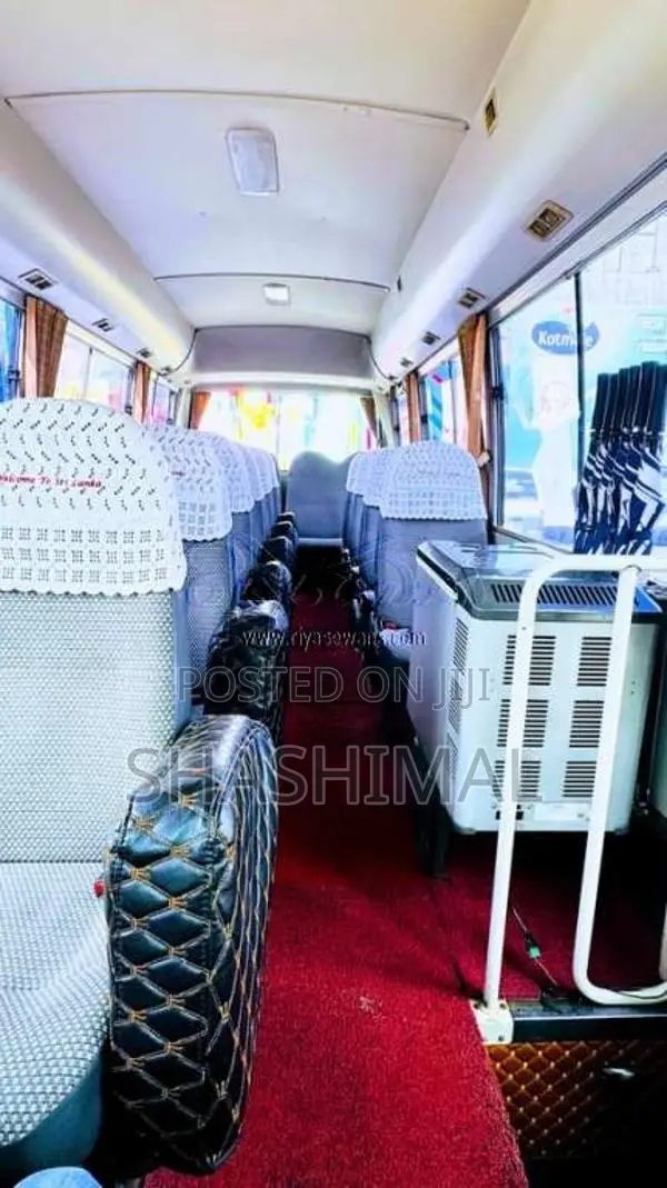Mitsubishi Rosa 2009 Bus (Used)