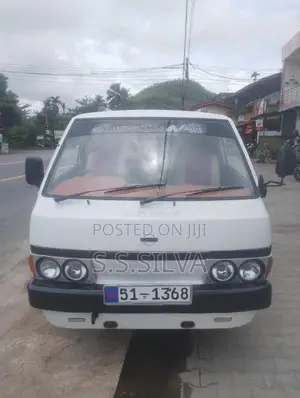 Nissan Vanette 1985 Van (Used)