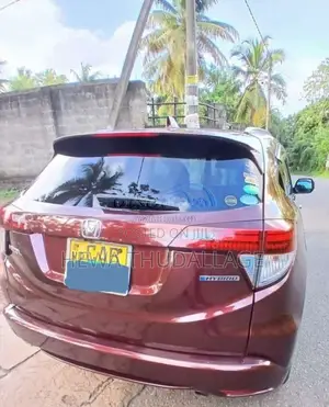 Honda VEZEL 2014 SUV (Used)