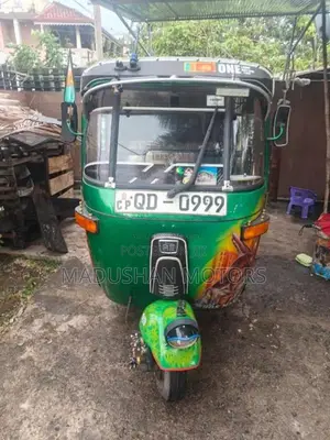 Bajaj 2 Stroke 2006 Three Wheel (Used)
