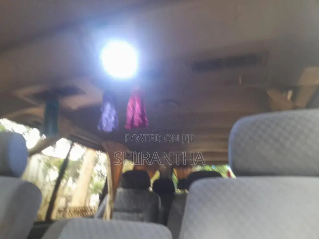 Nissan Caravan 1999 Van (Used)