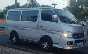 Nissan E25 2006 Van (Used)