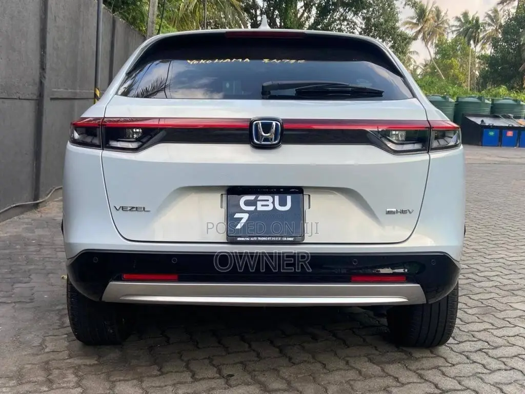 Honda VEZEL Z GRADE 2023 SUV (Used)