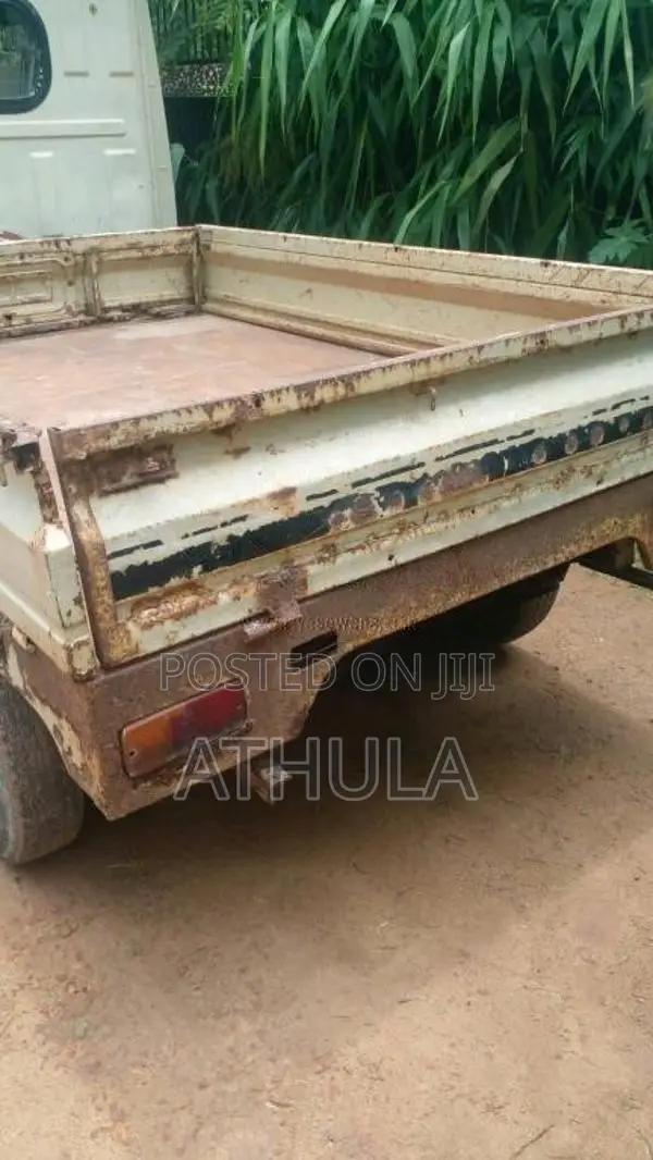 Tata Dimo Batta 2008 Lorry (Used)