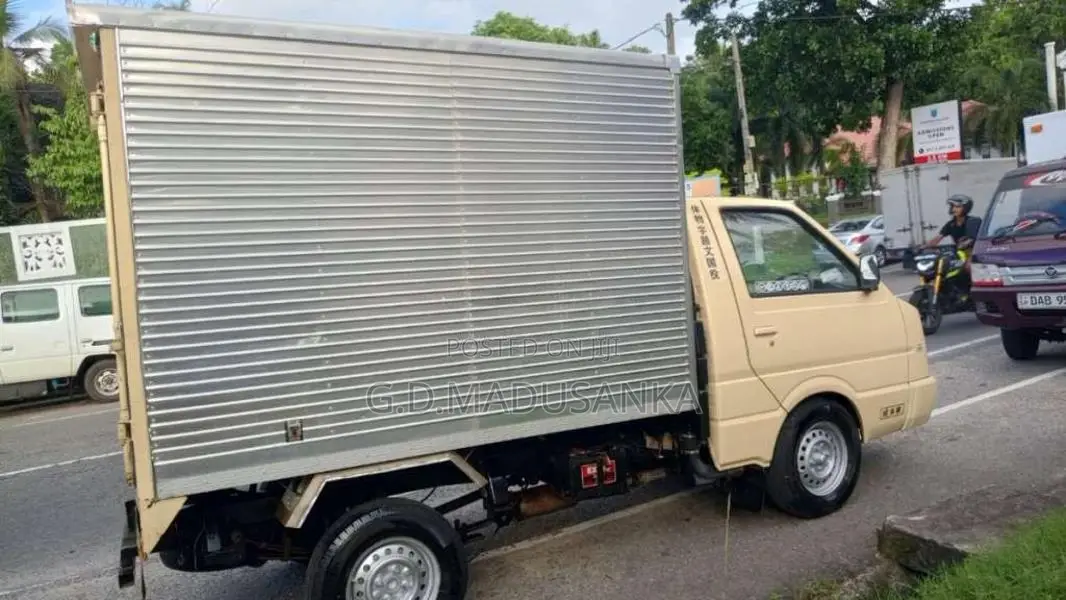 Ashok-Leyland Dost 2013 Lorry (Used)