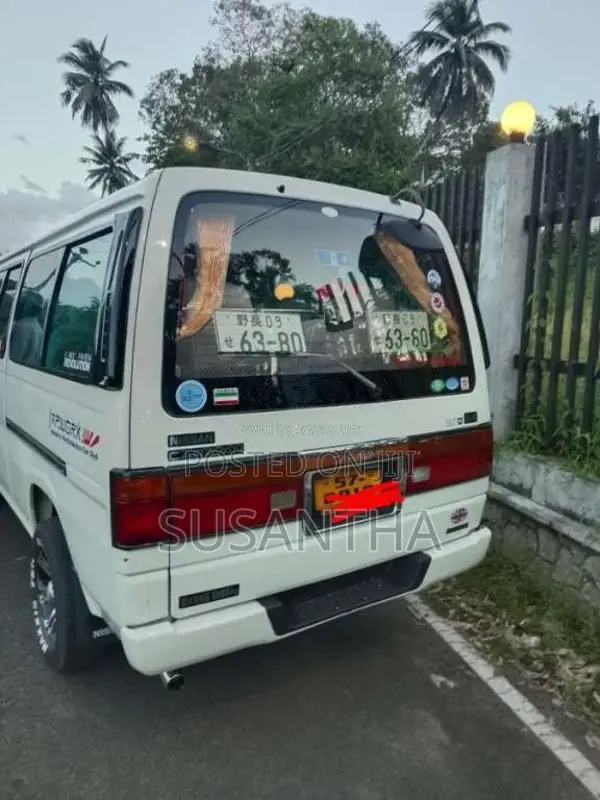 Nissan Caravan 1991 Van (Used)