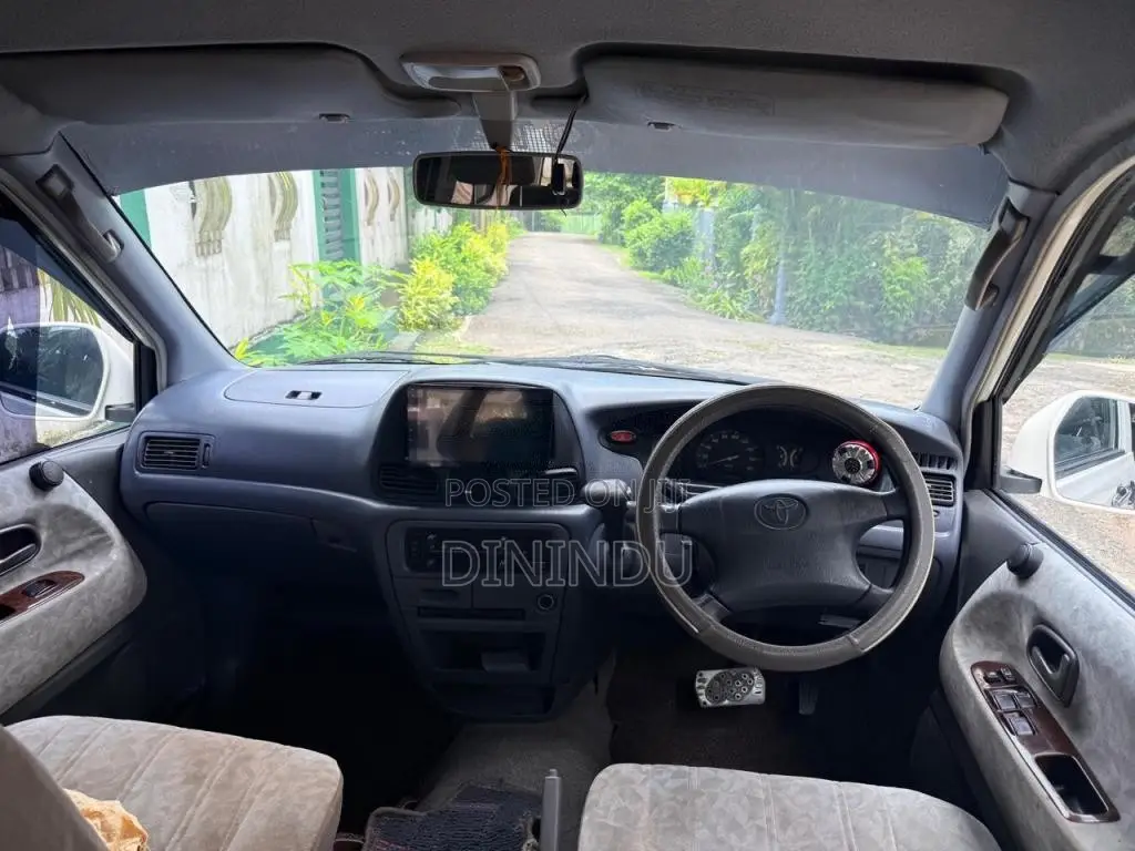 Toyota NOAH KR42 CONVERTED 2007 Van (Used)
