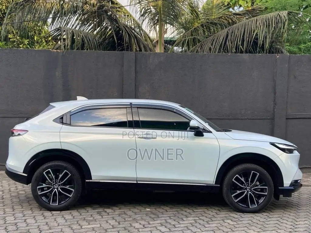 Honda VEZEL Z GRADE 2023 SUV (Used)