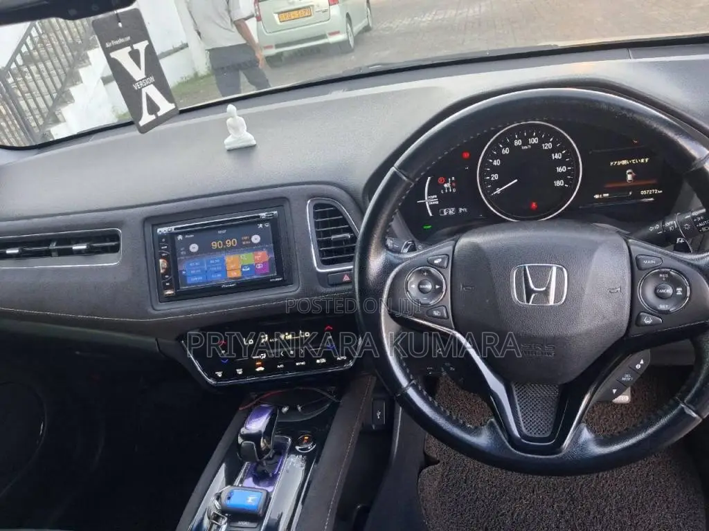 Honda Vezel RS Sensing 2017 SUV (Used)