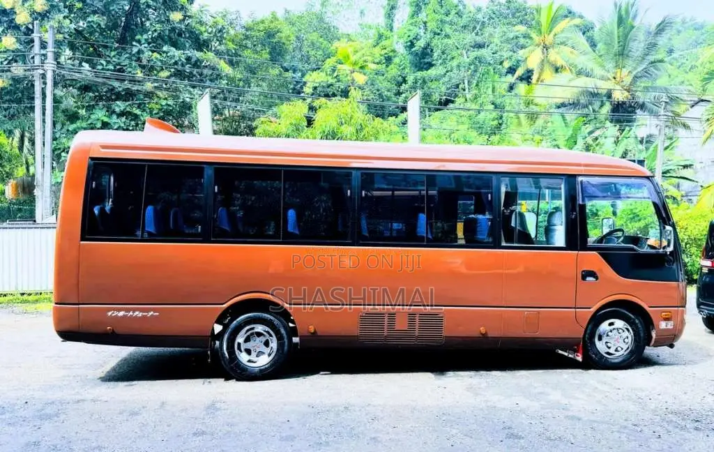 Mitsubishi Rosa 2009 Bus (Used)