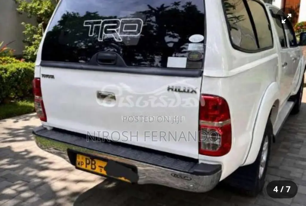 Toyota Hilux Vigo 2010 Pickup (Used)