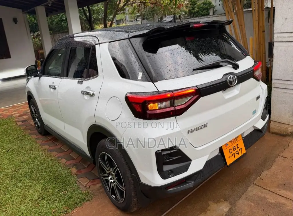 Toyota Raize JDM 2023 SUV (Used)
