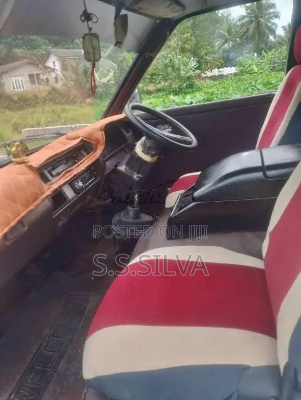 Nissan Vanette 1985 Van (Used)