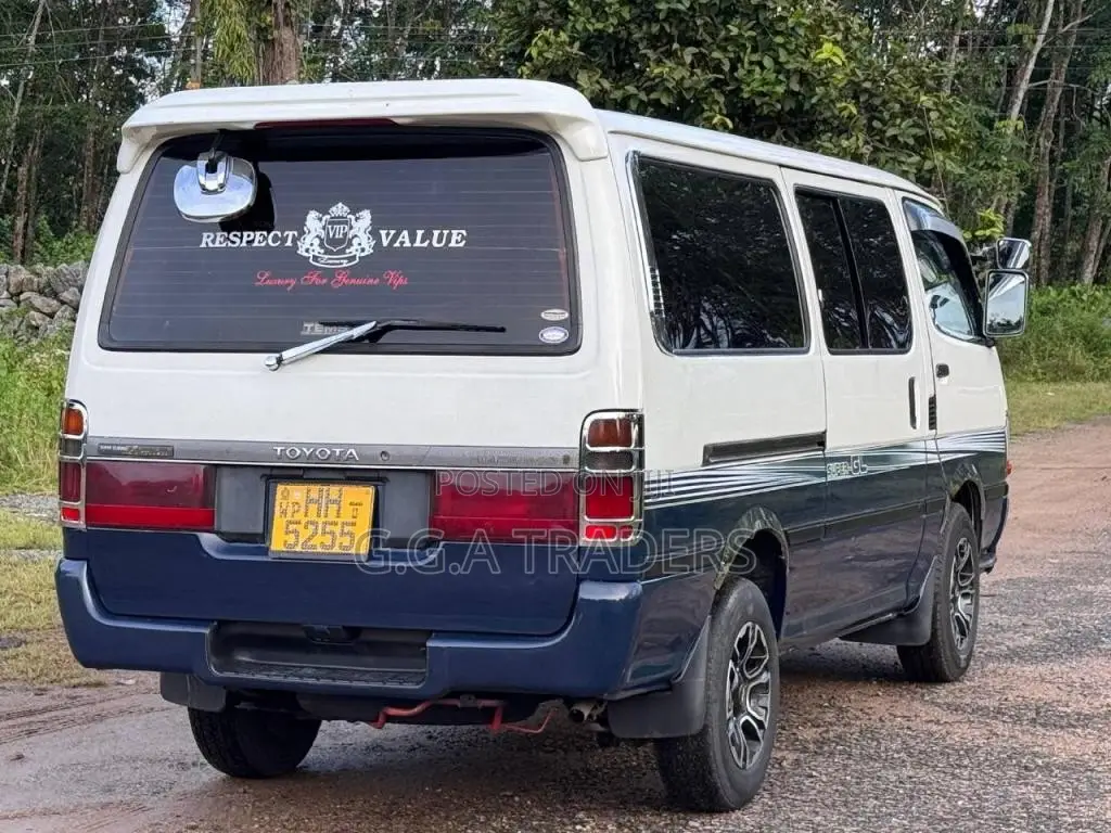 Toyota Dolphin LH113 1998 Van (Used)