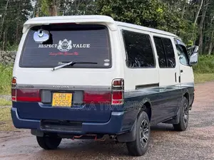 Toyota Dolphin LH113 1998 Van (Used)