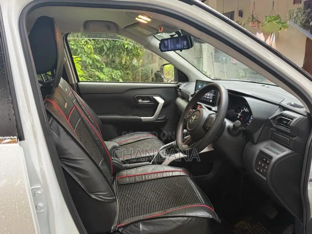 Toyota Raize JDM 2023 SUV (Used)