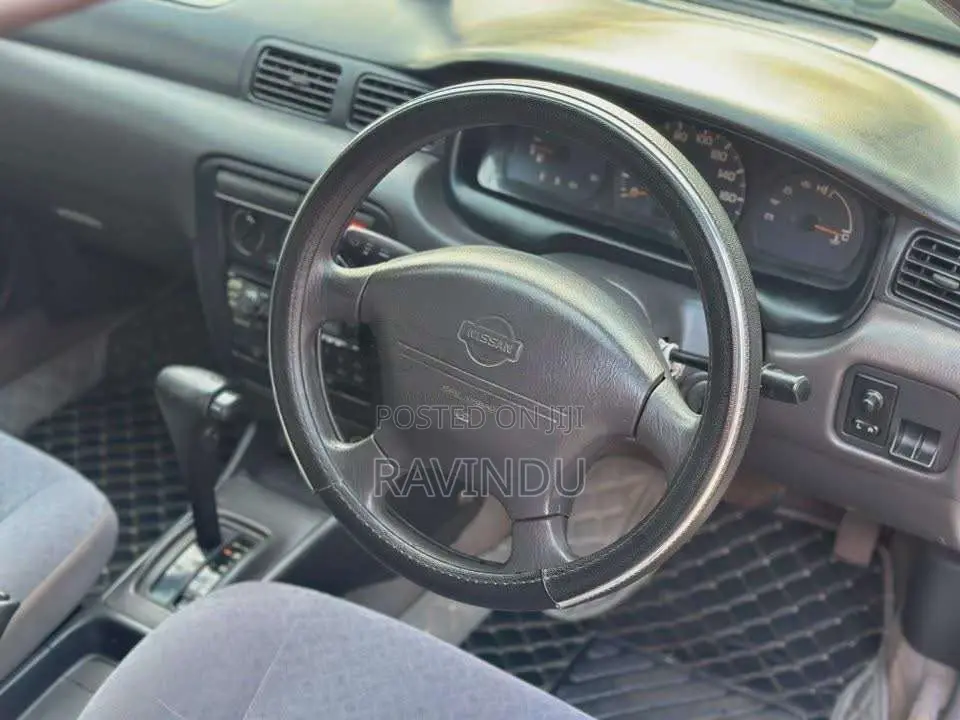 Nissan Sunn FB14 2001 Car (Used)