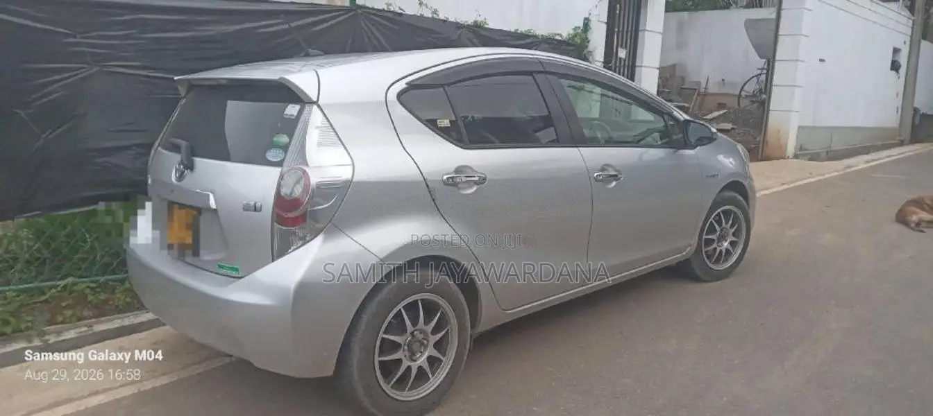 Toyota Aqua 2013 Car (Used)