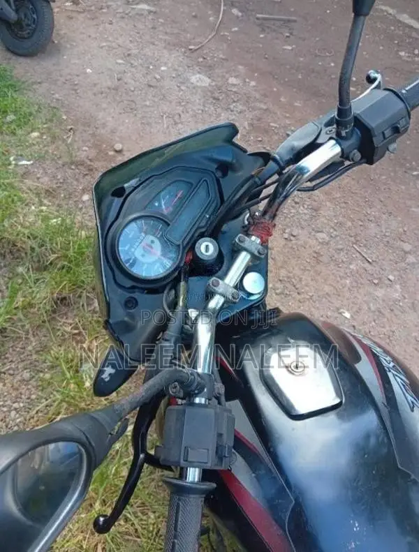 Bajaj Discover 2014 Motorbike (Used)