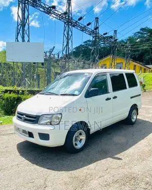Toyota Noah CR42 1999 Van (Used)