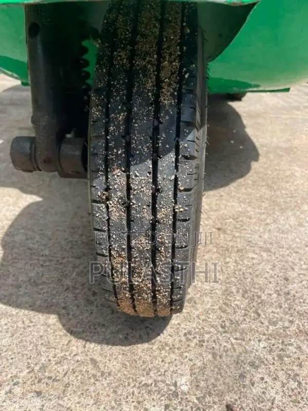 Bajaj 4 Stroke 2011 Three Wheel (Used)