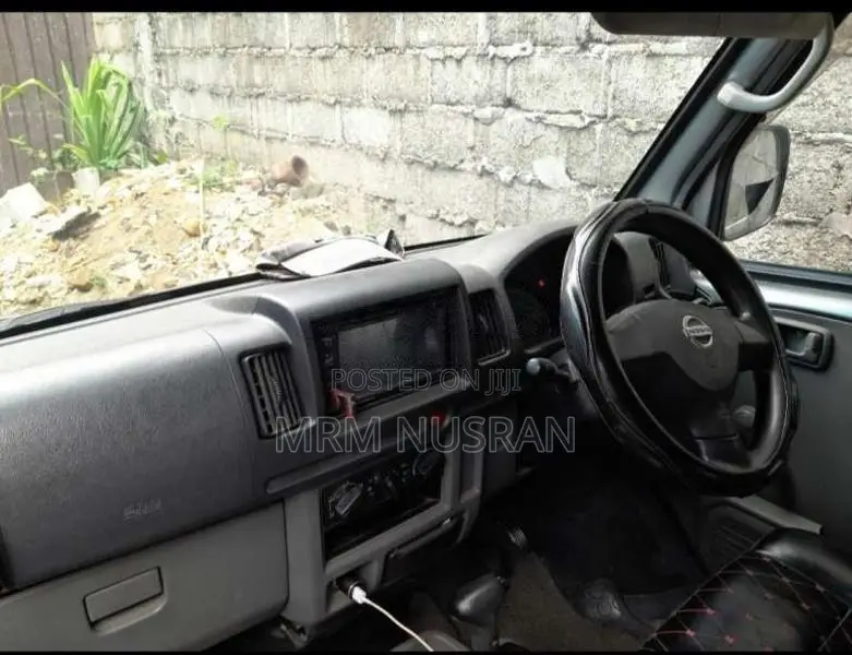 Nissan Clipper 2012 Van (Used)