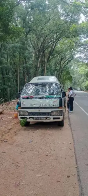 Isuzu Fargo 1984 Van (Used)