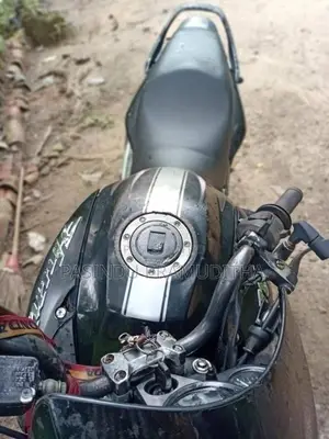 Hero Hunk 2009 Motorbike (Used)