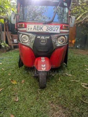 Bajaj 4 Stroke 2016 Three Wheel (Used)