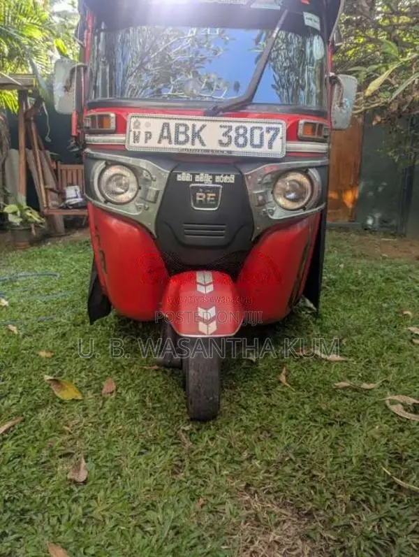 Bajaj 4 Stroke 2016 Three Wheel (Used)