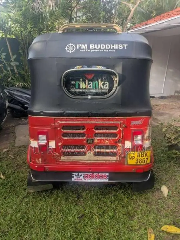 Bajaj 4 Stroke 2016 Three Wheel (Used)