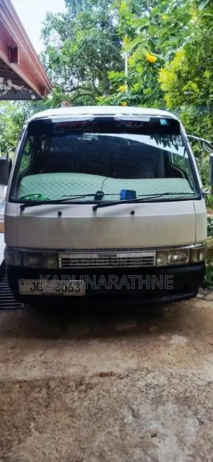Nissan Caravan VRGE24 2004 Van (Used)