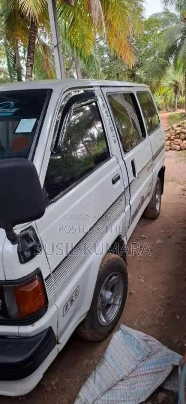 Toyota LiteAce 1989 Van (Used)