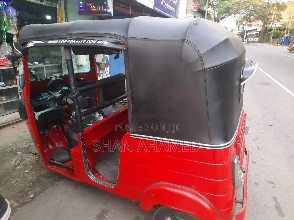 Bajaj 205 2014 Three Wheel (Used)