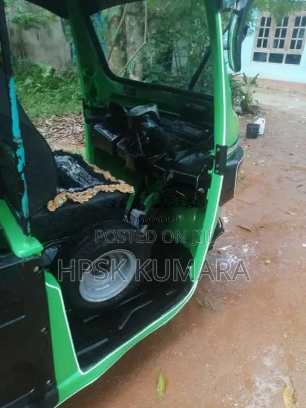 TVS King 2010 Three Wheel (Used)