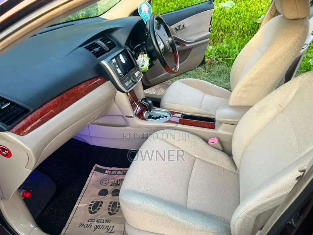Toyota Premio 2015 Car (Used)