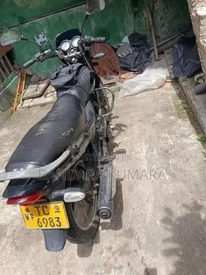 Bajaj Platina 100 Base Trim 2006