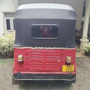 Bajaj RE 2013
