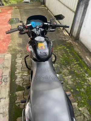 Bajaj Pulsar 150 2017