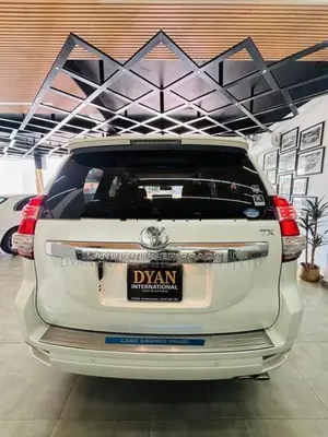 Toyota Land Cruiser Prado TX 2015