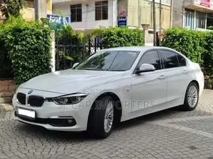 BMW 318i Luxury Line 2016