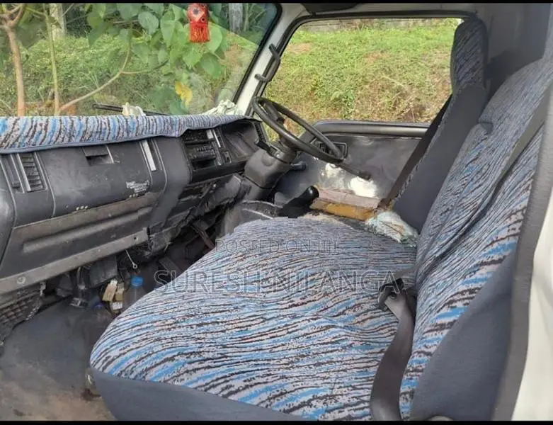 Mazda Titan 1999