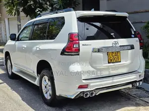 Toyota Land Cruiser Prado 2012