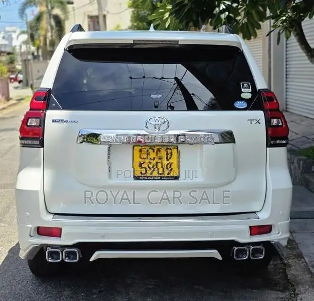 Toyota Land Cruiser Prado 2012