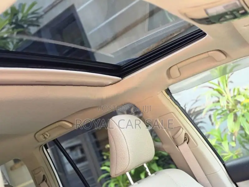 Toyota Land Cruiser Prado 2012
