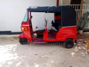 Bajaj RE 2011