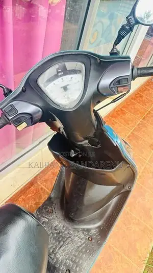 TVS Scooty Zest 2015